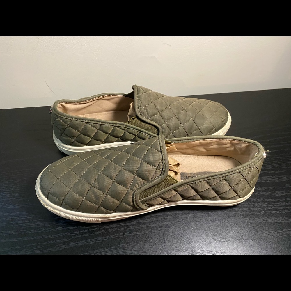 Steve Madden Ecentric-QWomens Size 7.5 Olive Green - Picture 2 of 4